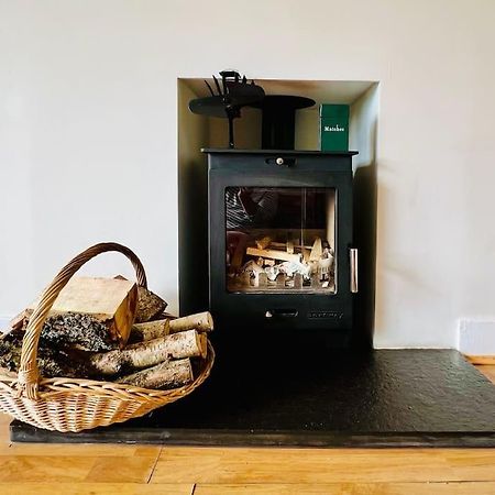 Cosy Country House In Deeside Finzean Exteriér fotografie